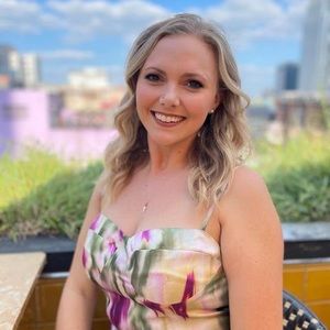 Meet your Posher, Elizabeth